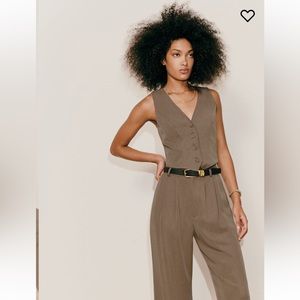 Reformation Devin Twill Vest in Mushroom